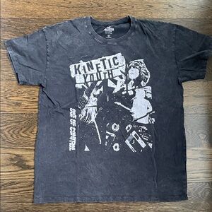 Hollister kinetic youth tee shirt size medium